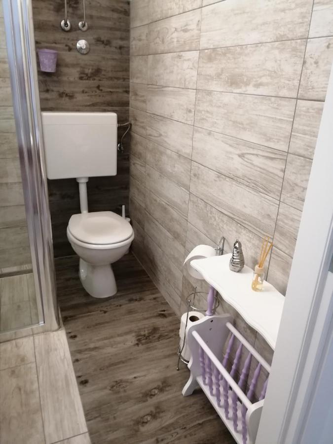 Apartmani Nevera Krk Town Bagian luar foto