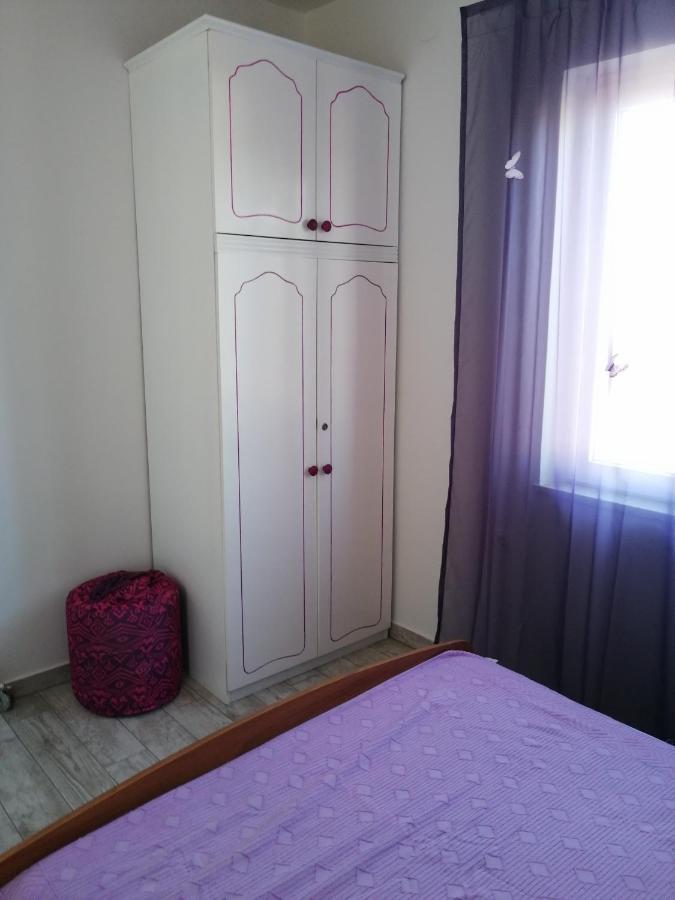 Apartmani Nevera Krk Town Bagian luar foto