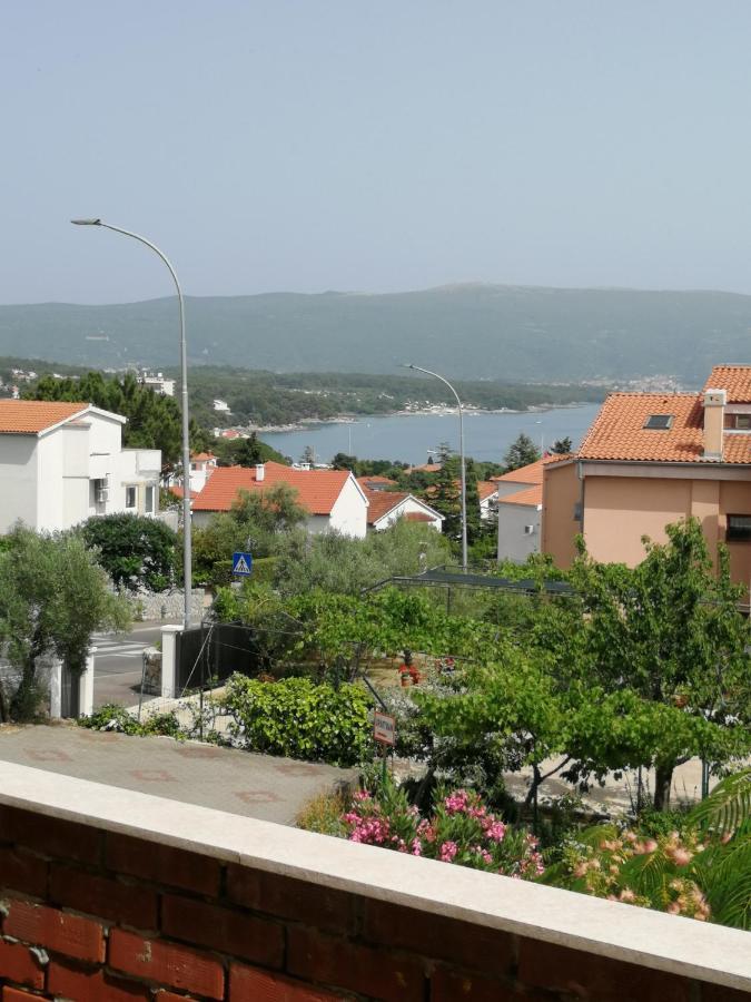 Apartmani Nevera Krk Town Bagian luar foto