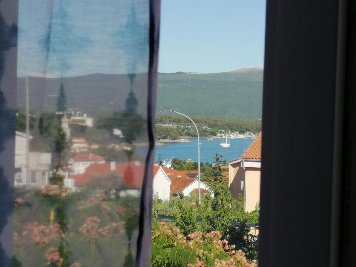 Apartmani Nevera Krk Town Bagian luar foto